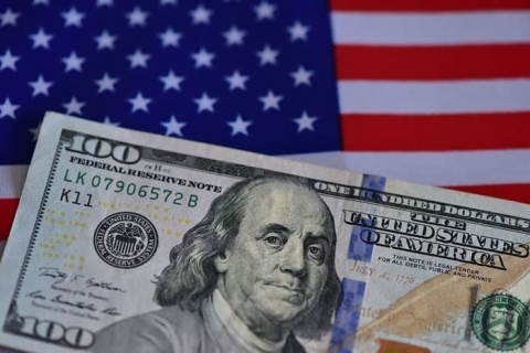 美元100再“闯关”：推演和影响